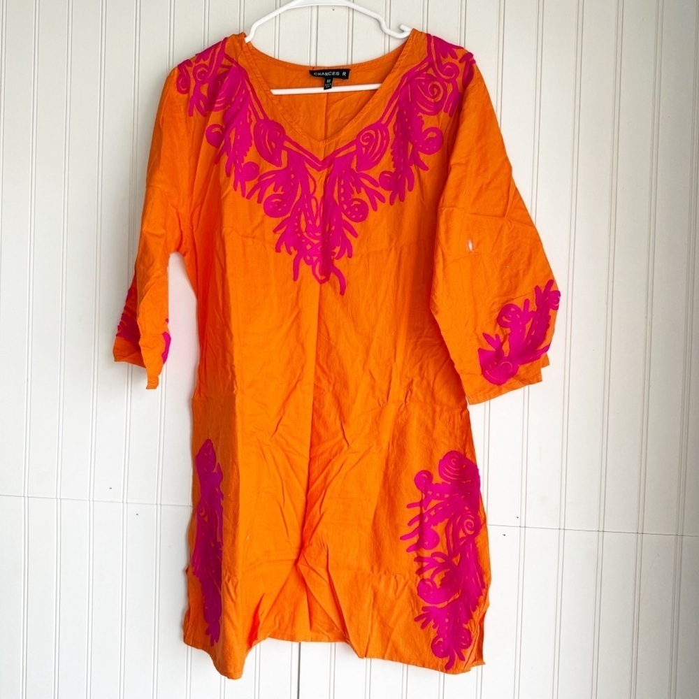 Chances R Size M Vibrant Orange and Pink Embroidered Tunic Top